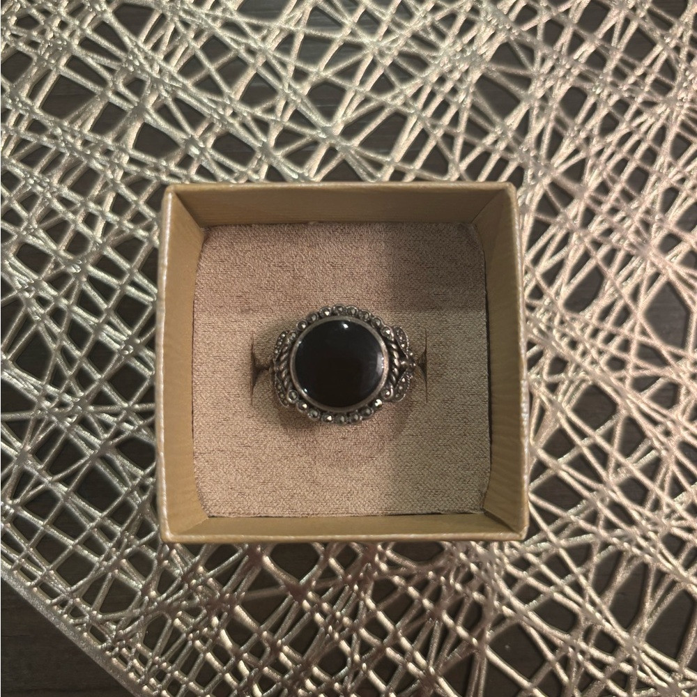 Chic Black and Silver Ring
